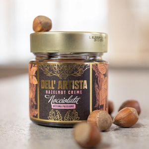 Hovedbilde Hasseln&oslash;ttcr&egrave;me – Crema al Nocciolata